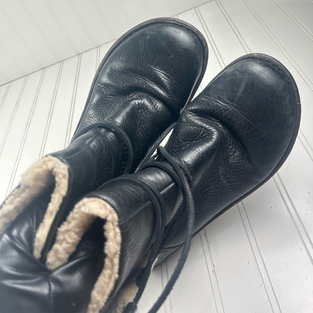 UGG Vintage Y2K Caspia Black Leather Ankle Boots Women’s Size 8 - Picture 8 of 11